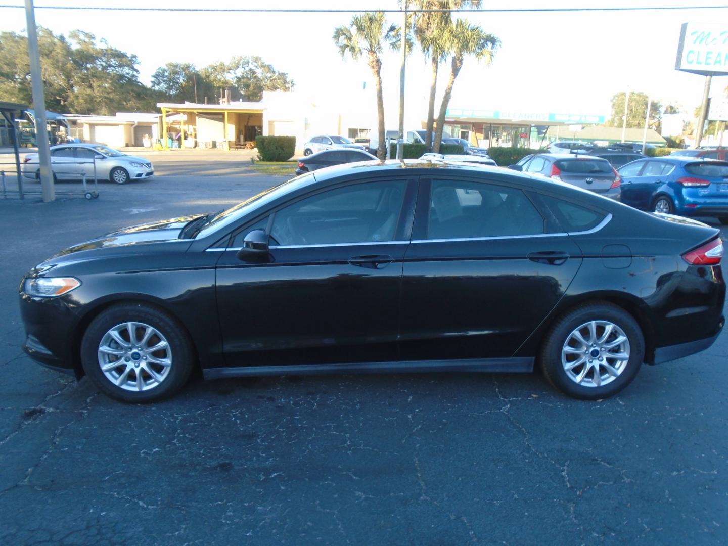 2015 BLACK /Grey FORD FUSION S (3FA6P0G77FR) with an L4 2.5L engine, located at 6112 N Florida Avenue, Tampa, FL, 33604, (888) 521-5131, 27.954929, -82.459534 - Photo#0